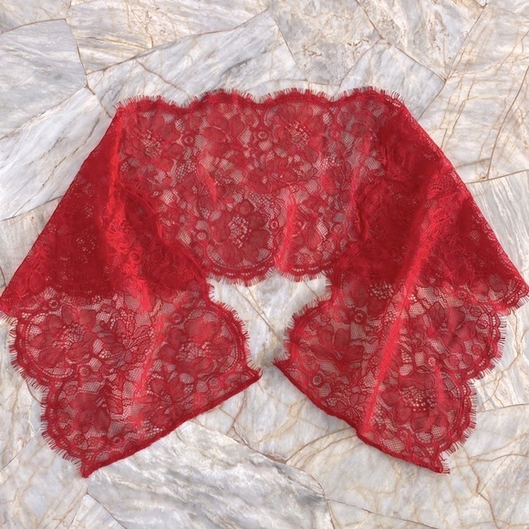 Victoria's Secret Gorgeous Red Lace Scarf Wrap - Picture 3 of 7